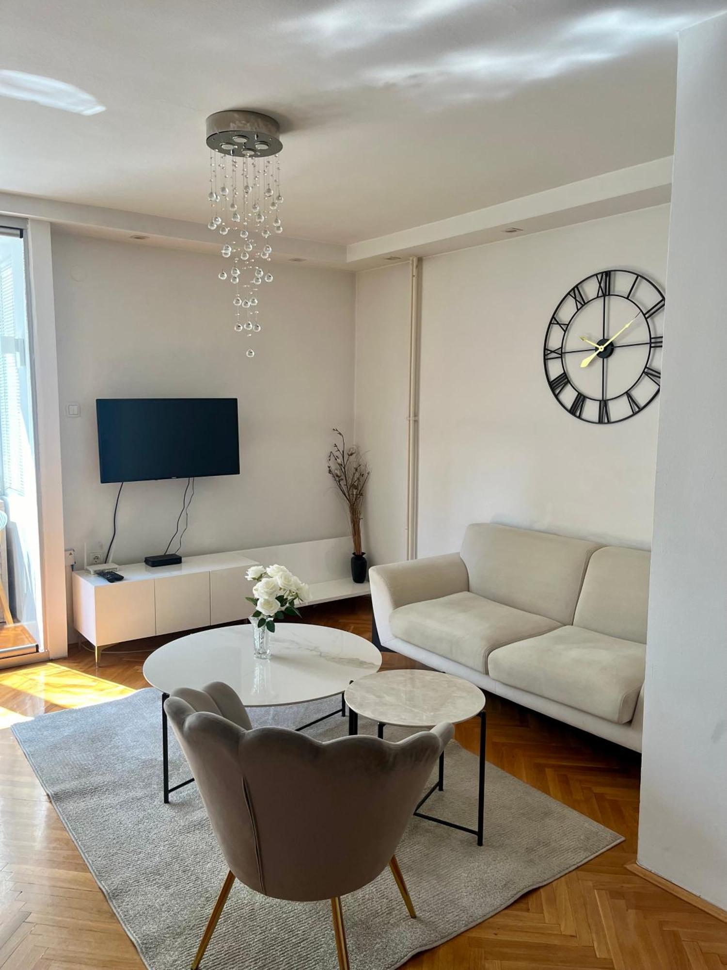 Ruby Luxury Central Apartment Σκόπια Εξωτερικό φωτογραφία